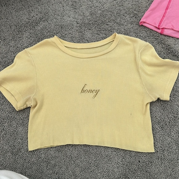 Basic shirt bundle! - Picture 2 of 9